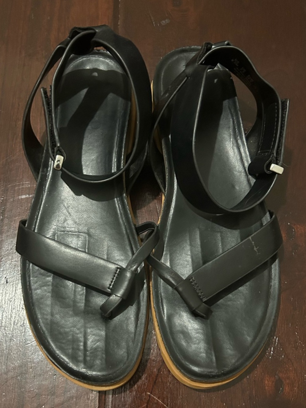 Franco Sarto Black Ankle Strap Flat Sandals Women’s Size 8.5 - Picture 2 of 6